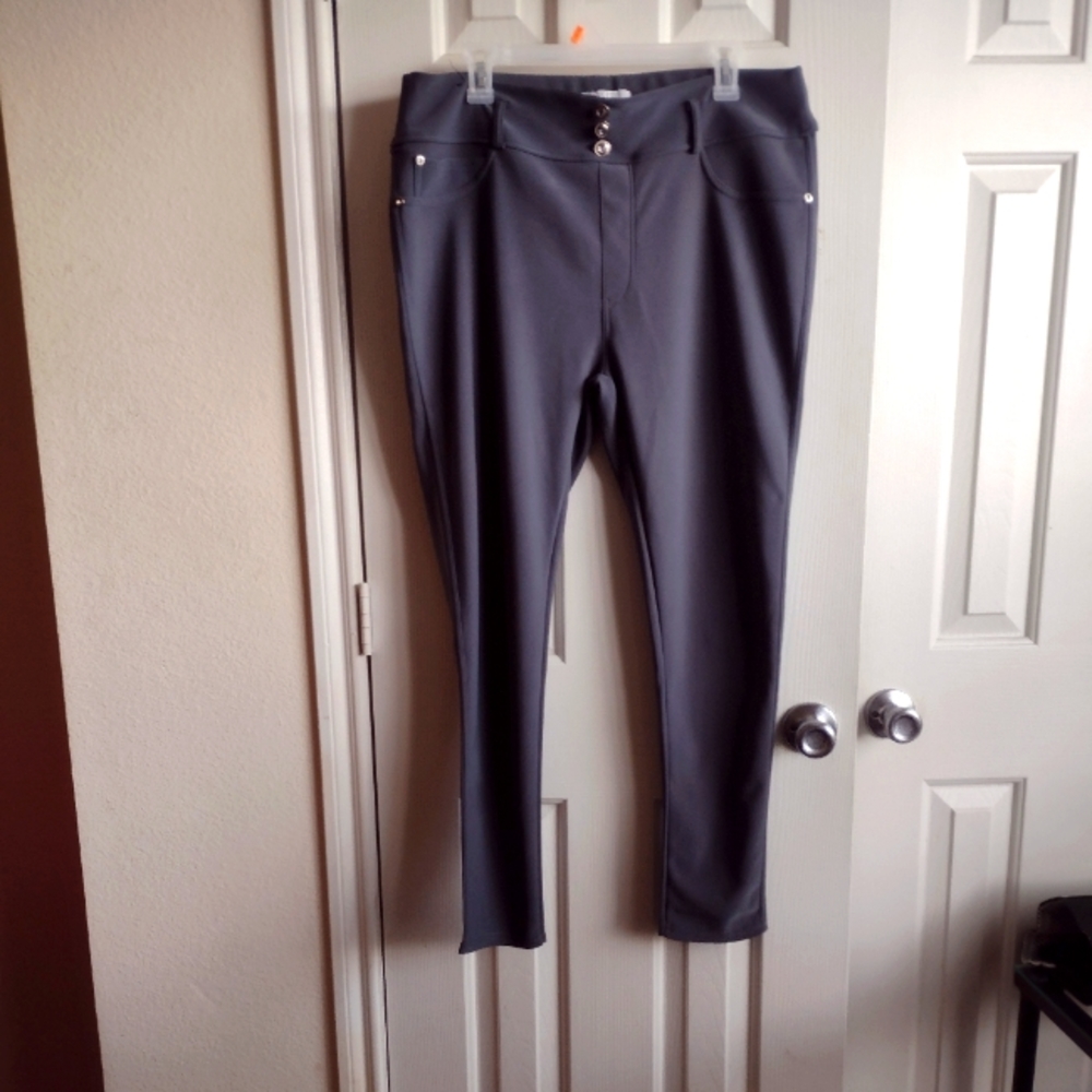 Ladies pants